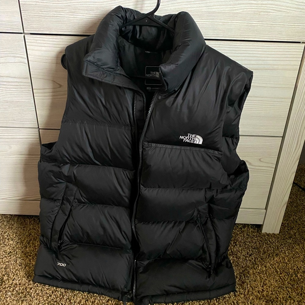 Mens North Face puffer vest